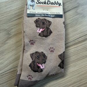 Sock daddy chocolate lab novelty sock. One size fits most.